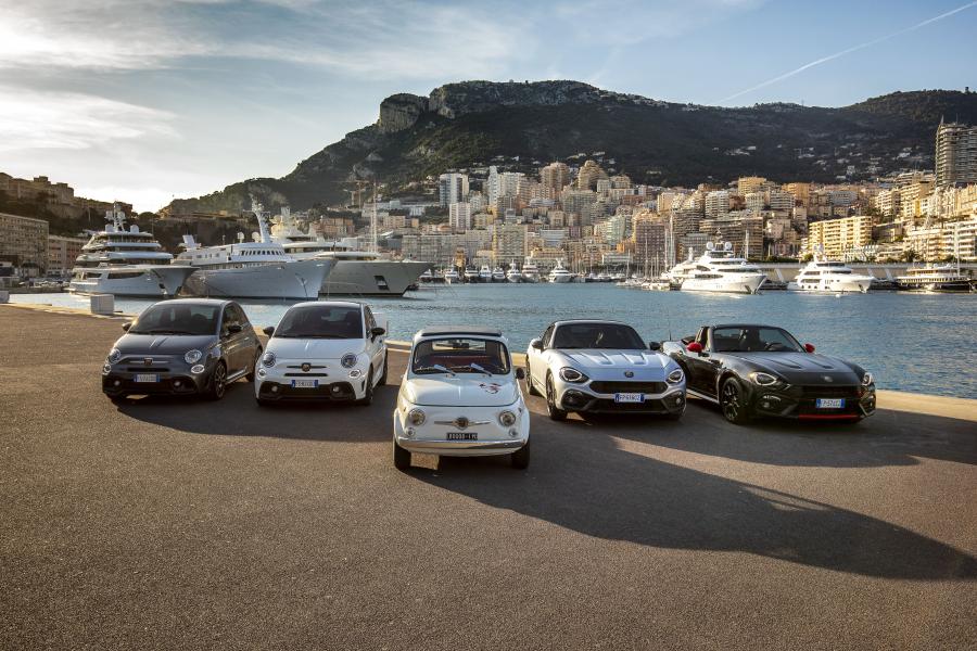  Abarth 595 Turismo 70esimo Anniversario (312) 2019 года  (фото 15 из 16)